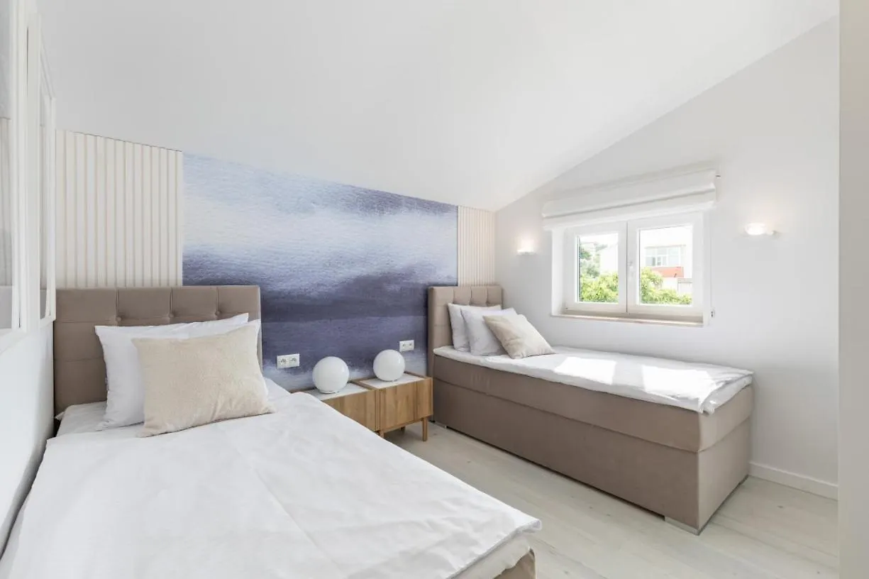 Apartment In Arbanija With Sea View, Terrace, Air Conditioning, Wifi 5139-5 트로기르
