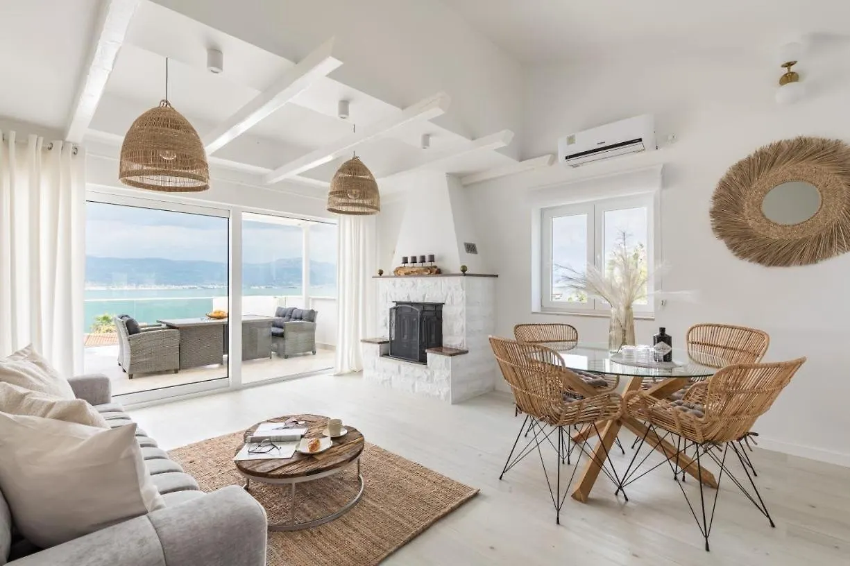 Apartment In Arbanija With Sea View, Terrace, Air Conditioning, Wifi 5139-5 트로기르 0*,  크로아티아